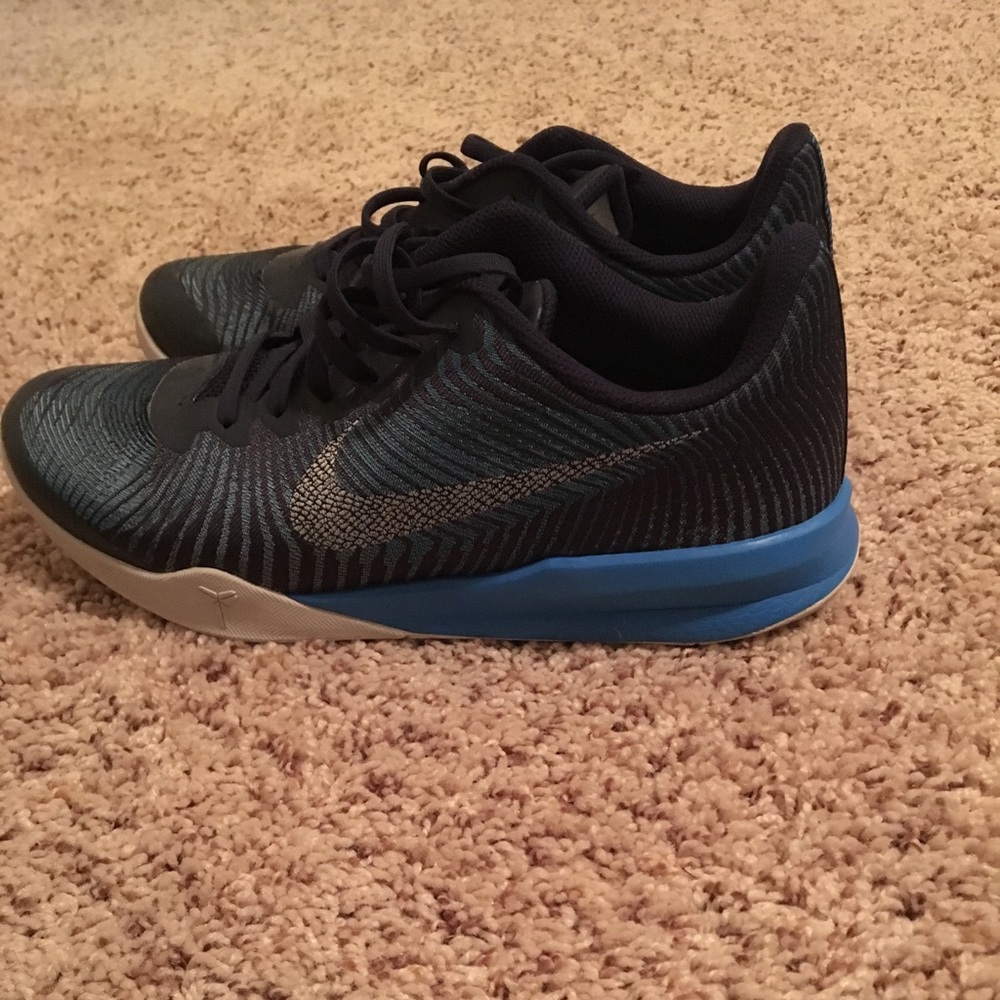 Men’s Nike Kobe Bryant basketball shoes